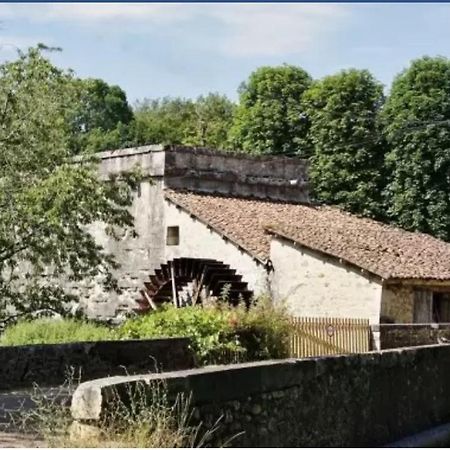 Chez Sarah - L'Escapade Bed and Breakfast Javerlhac-et-la-Chapelle-Saint-Robert Buitenkant foto
